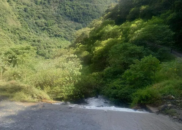 Lucmabamba De Duendes Bed & Breakfast Sahuayaco